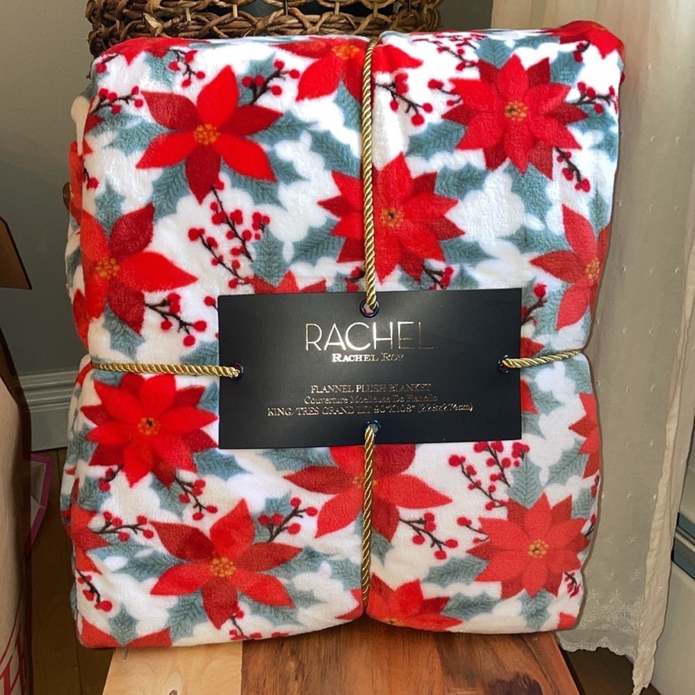 🎄Gorgeous King Sized Poinsettia Plush Blanket 🎄Rich vibrant colors! NWT - Picture 3 of 11